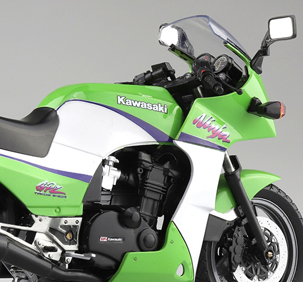 1/12 KAWASAKI GPZ900R LIME GREEN