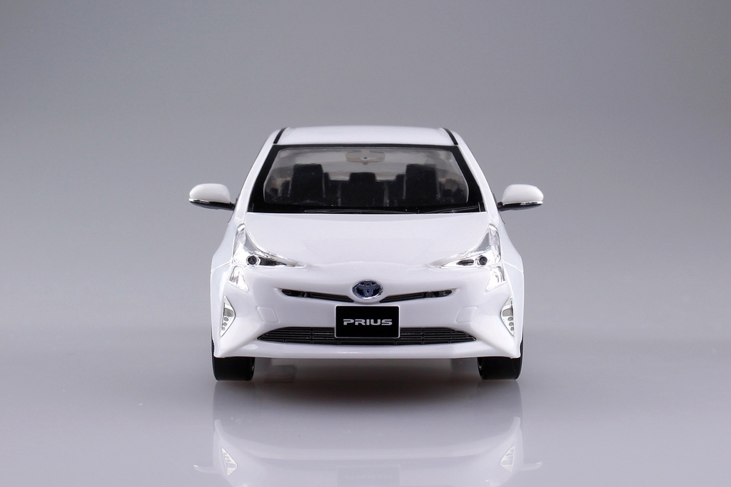 1/32 TOYOTA PRIUS (Super white II)