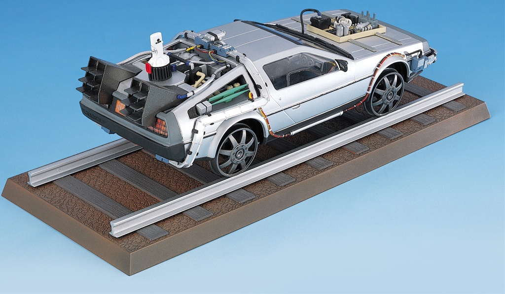 1/24 BACK TO THE FUTURE DELOREAN from PART III & RAILROAD Ver.