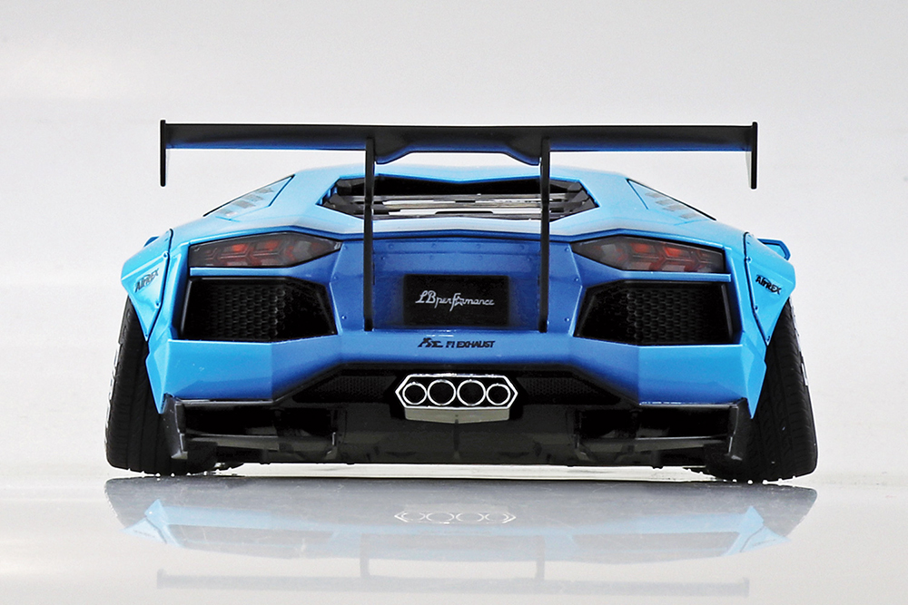 1/24 LB-WORKS Lamborghini Aventador Ver.1