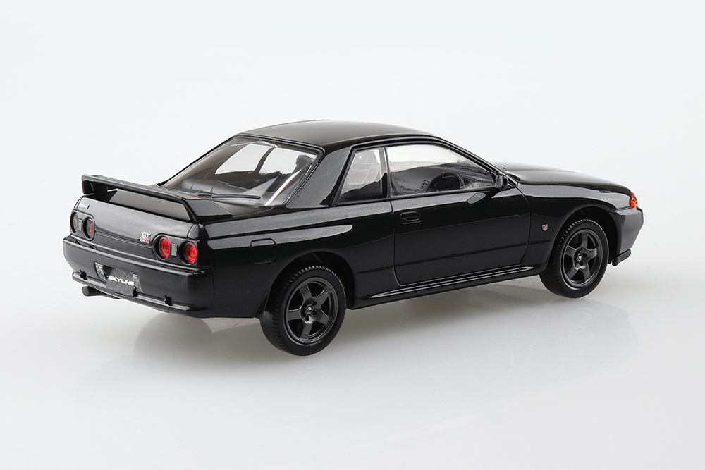1/32 NISSAN R32 SKYLINE GT-R (BLACK PEARL METALLIC)