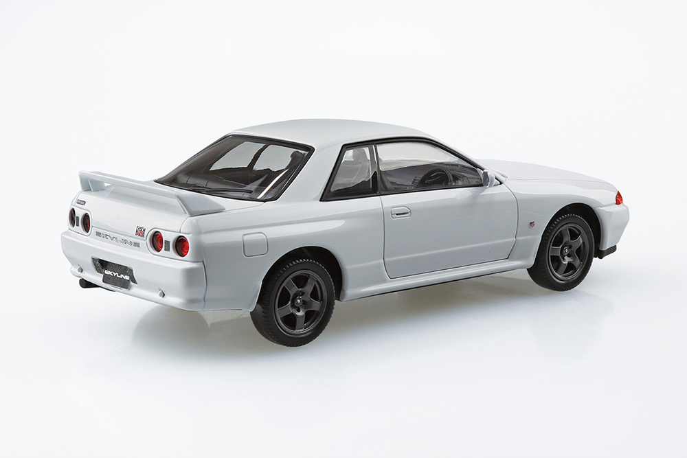 1/32 NISSAN R32 SKYLINE GT-R (CRYSTAL WHITE)