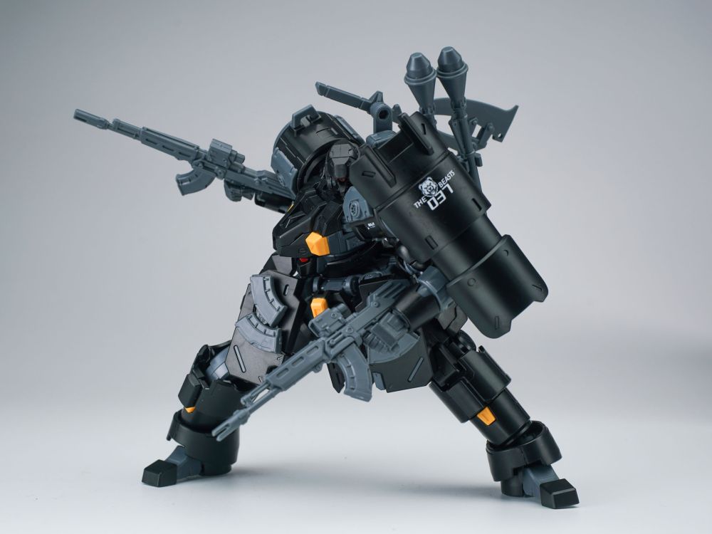 SHEIK MAINLAND ULTRA ACTION TROOPER SERIES ZAROV M1 1/144 SCALE PLASTIC MODEL KIT (METALLIC BLACK)