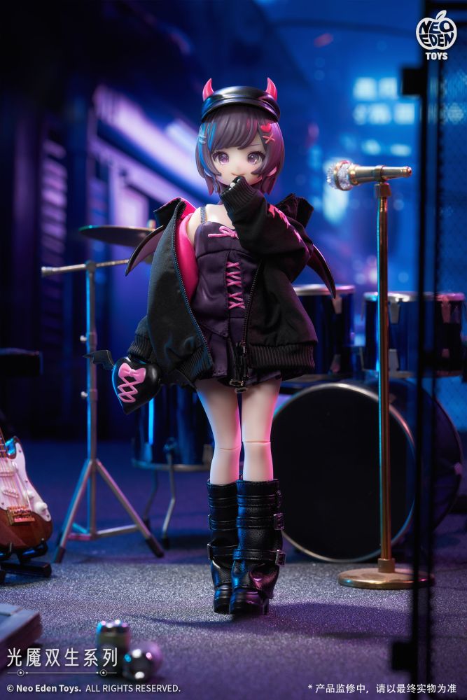 NEO EDEN TOYS THE TWINS OF LIGHT AND DARKNESS SERIES TRADING DOLL