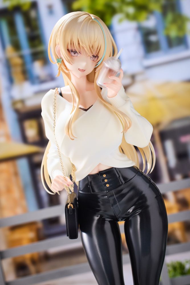 Aoi Koigakubo Illustrated by Fujiko Leather Pants Deluxe Edition