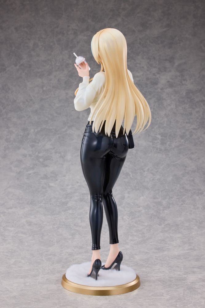 Aoi Koigakubo Illustrated by Fujiko Leather Pants Deluxe Edition