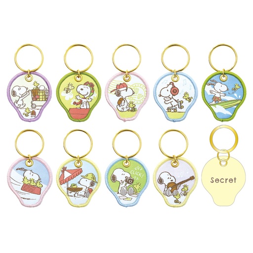 [TSF25904] Peanuts Snoopy Secret Patch Key Ring
