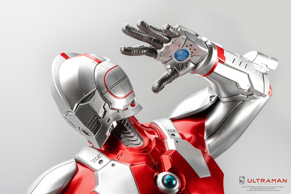 Ultraman vs Black King 1/4 Scale Statue