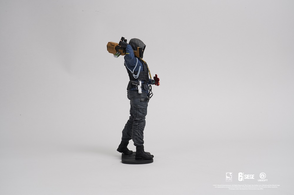 Rainbow Six Hibana with exclusive in game DLC PVC 1:8