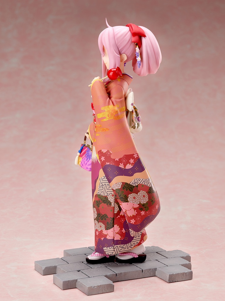 Yuru Camp Nadeshiko Kagamihara Furisode ver. 1/7 Scale Figure