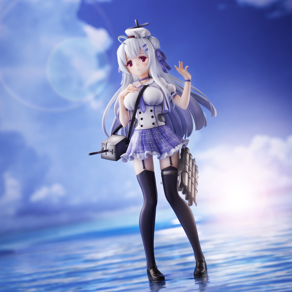 Azur Lane Cygnet Complete Figure