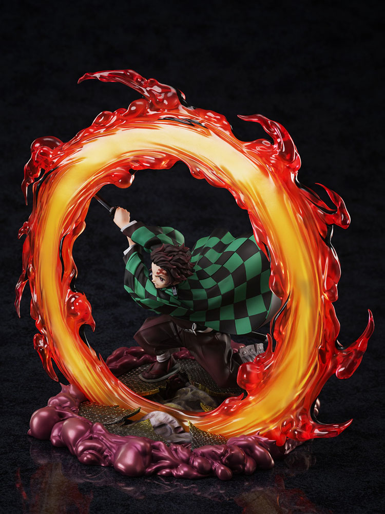 Demon Slayer: Kimetsu no Yaiba Tanjiro Kamado Hinokami Kagura Clear Blue Sky 1/8 Scale Figure