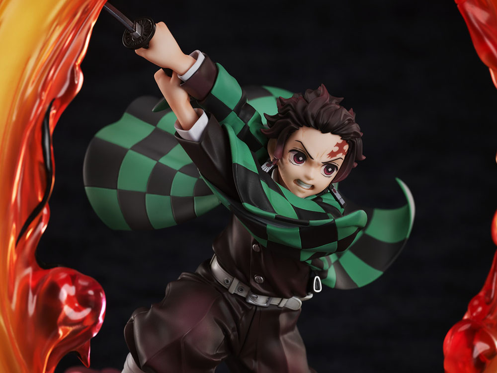 Demon Slayer: Kimetsu no Yaiba Tanjiro Kamado Hinokami Kagura Clear Blue Sky 1/8 Scale Figure