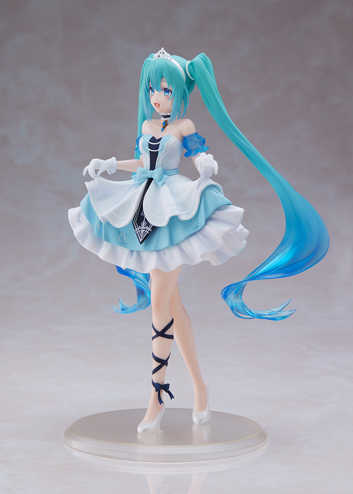 Hatsune Miku Wonderland Figure ~ Cinderella~ Prize Figure