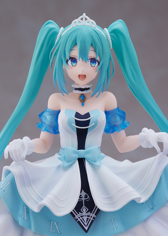 Hatsune Miku Wonderland Figure ~ Cinderella~ Prize Figure