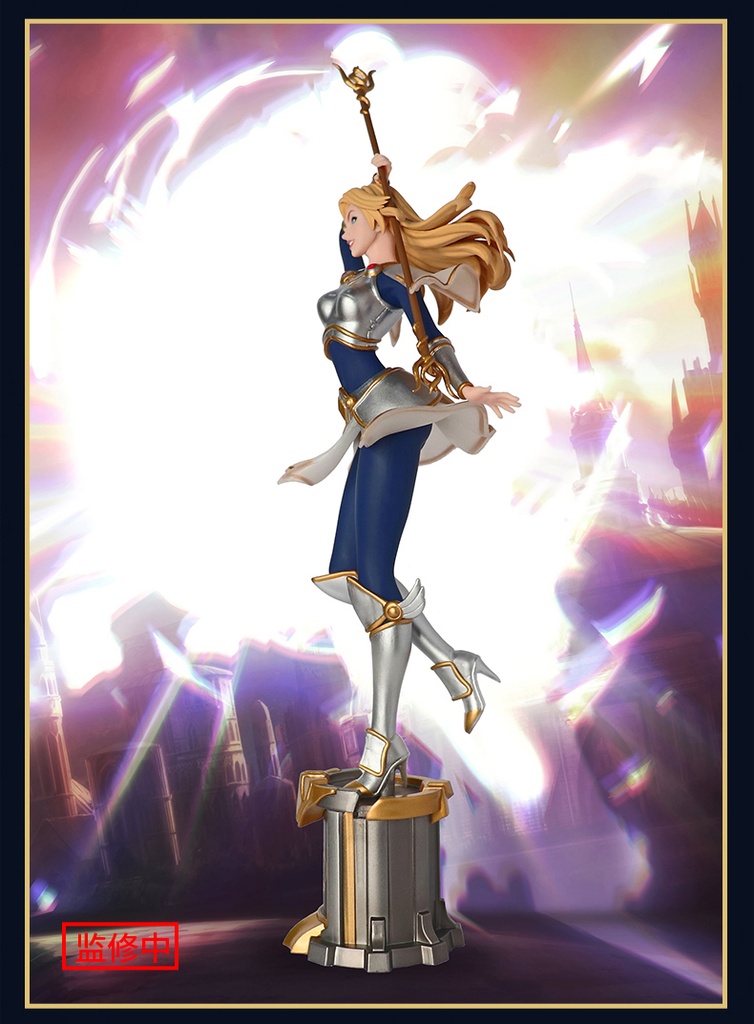 CMGE "LEAGUE OF LEGENDS" LUX: THE LADY OF LUMINOSITY FIGURE PEN