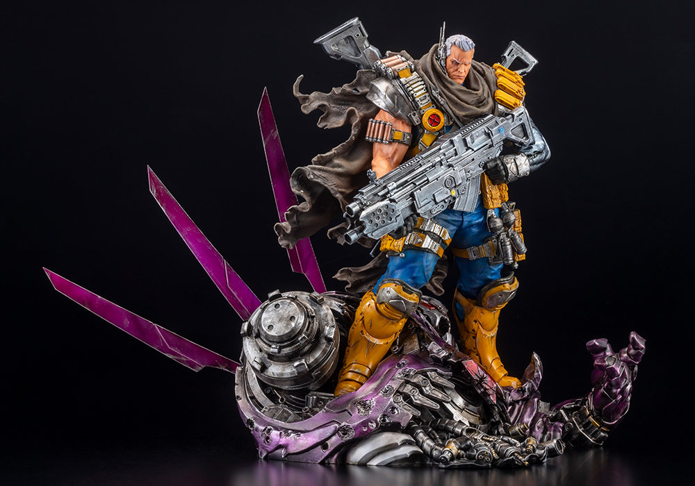 MK363_MARVEL UNIVERSE_CABLE FINE ART STATUE SIGNATURE SERIES -FEATURING THE KUCHAREK BROTHERS-