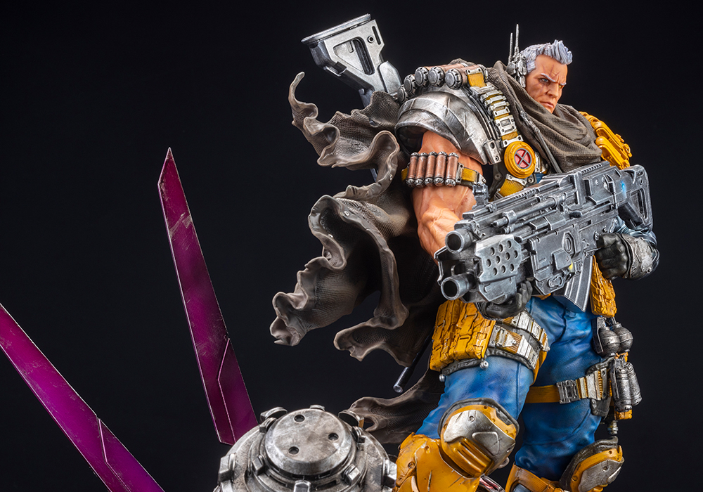 MK363_MARVEL UNIVERSE_CABLE FINE ART STATUE SIGNATURE SERIES -FEATURING THE KUCHAREK BROTHERS-