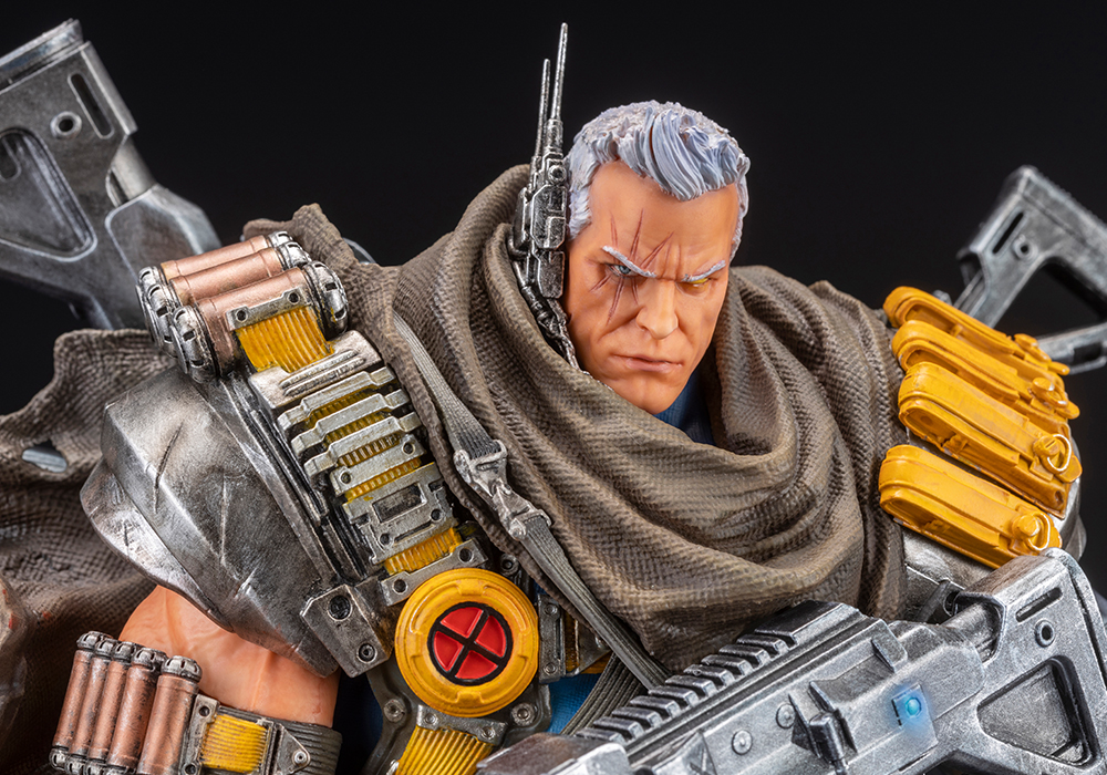 MK363_MARVEL UNIVERSE_CABLE FINE ART STATUE SIGNATURE SERIES -FEATURING THE KUCHAREK BROTHERS-