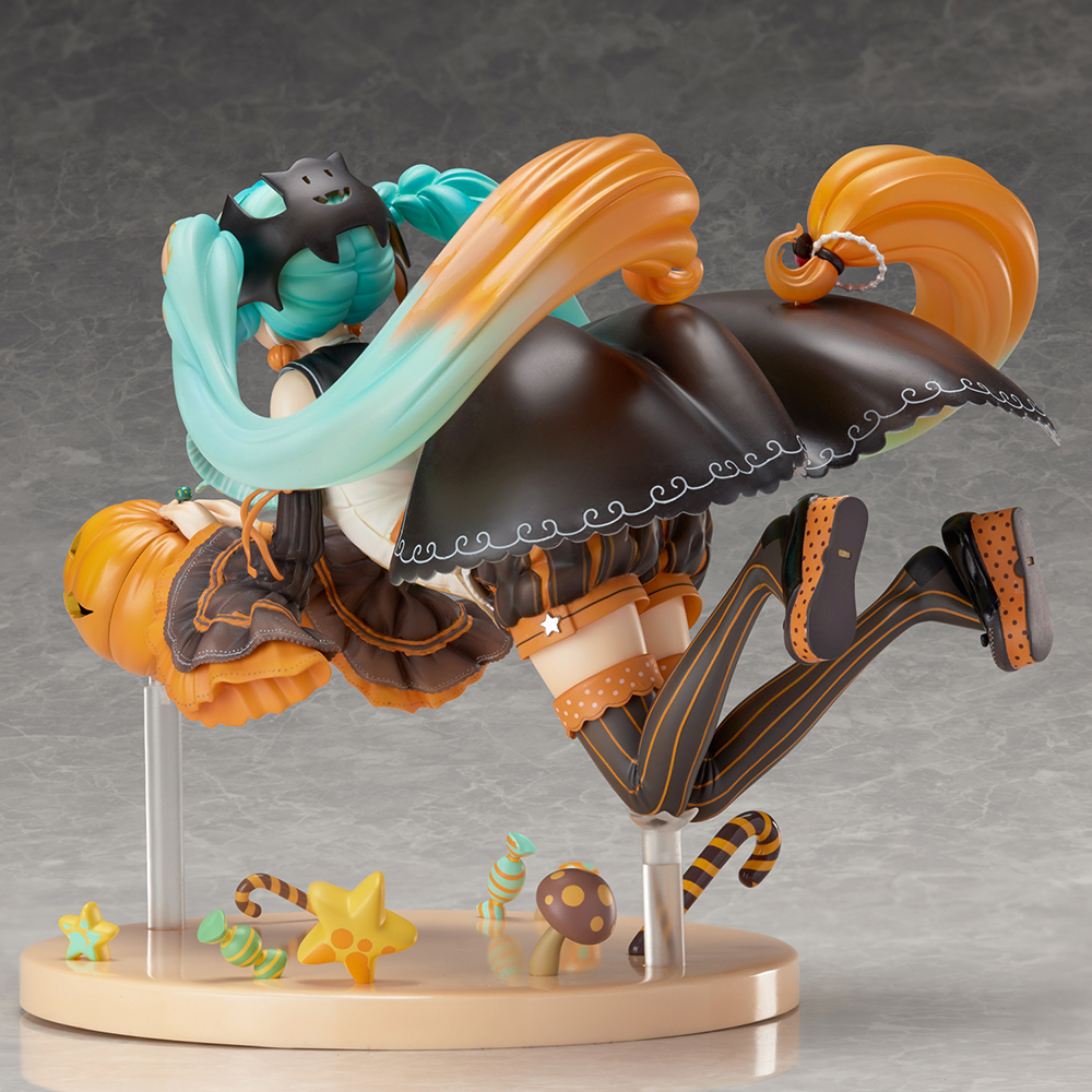 Hatsune Miku "TRICK or MIKU" illustration by Hidari Complete Figure