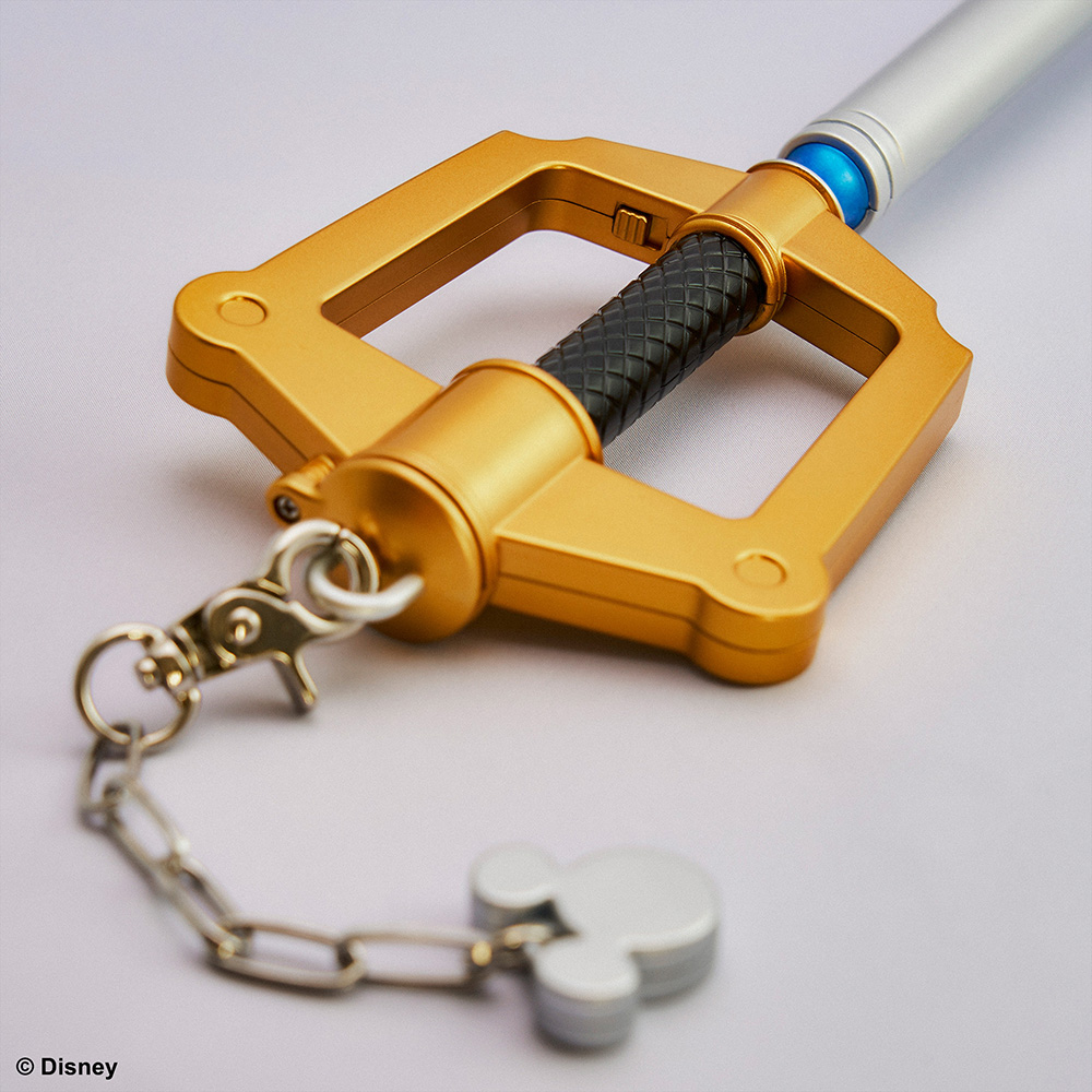 KINGDOM HEARTS Light Up Keyblade - KINGDOM KEY