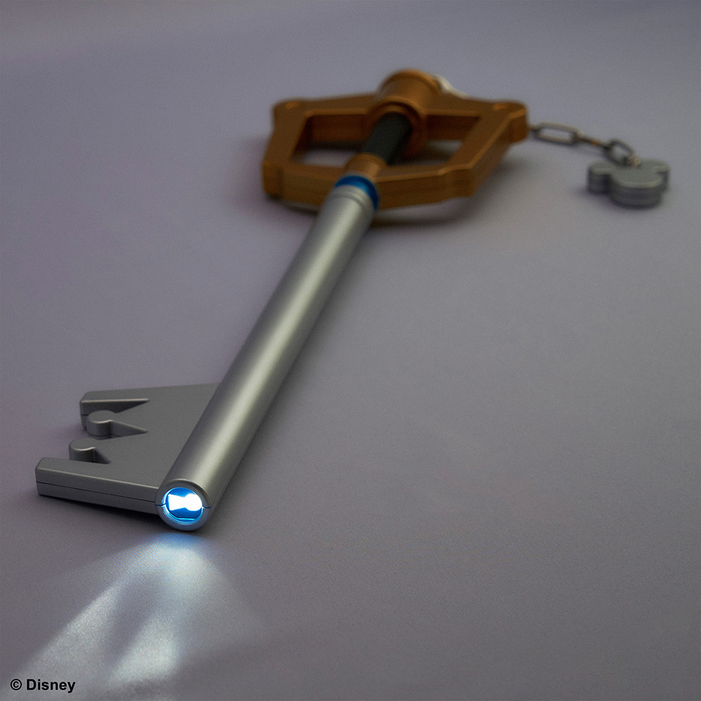 KINGDOM HEARTS Light Up Keyblade - KINGDOM KEY