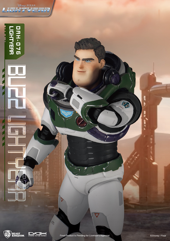 LIGHTYEAR BUZZ LIGHTYEAR ALPHA SUIT