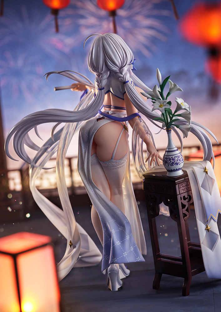 Azur Lane Illustrious Maiden Lily's Radiance Ver. 1/7 Complete Figure