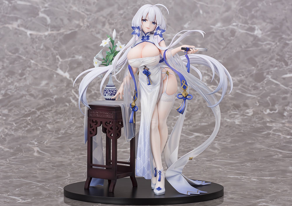 Azur Lane Illustrious Maiden Lily's Radiance Ver. 1/7 Complete Figure