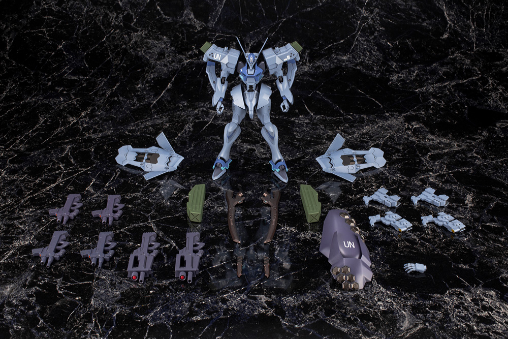 1/144 SHIRANUI ISUMI VALKYRIES