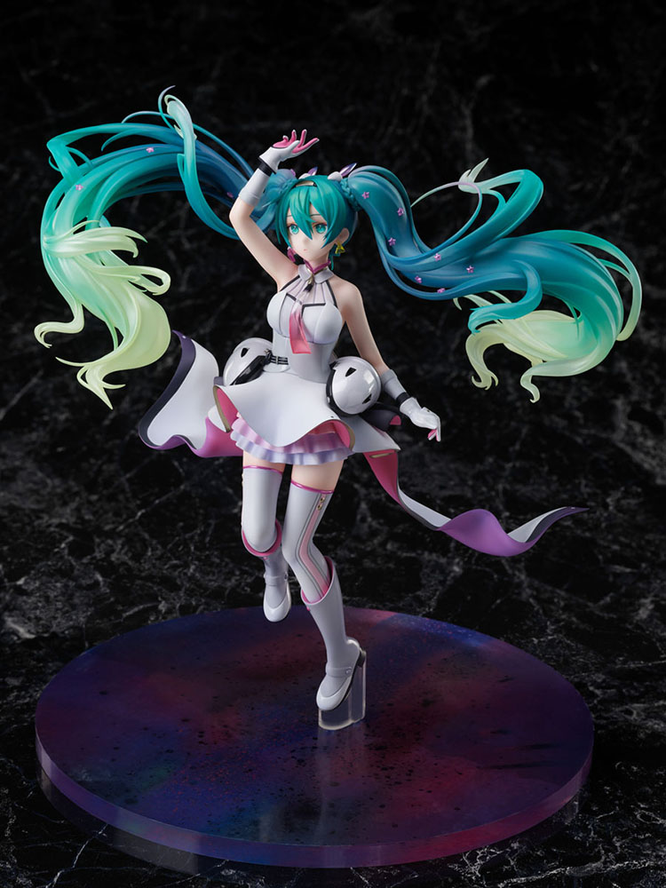 Hatsune Miku GALAXY LIVE 2020 Ver. 1/7Scale Figure