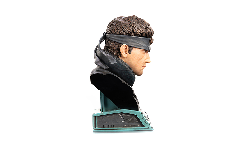 SOLID SNAKE: GRAND-SCALE BUST