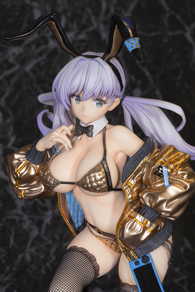 Mimi Usada Gold ver. illustration by saitom