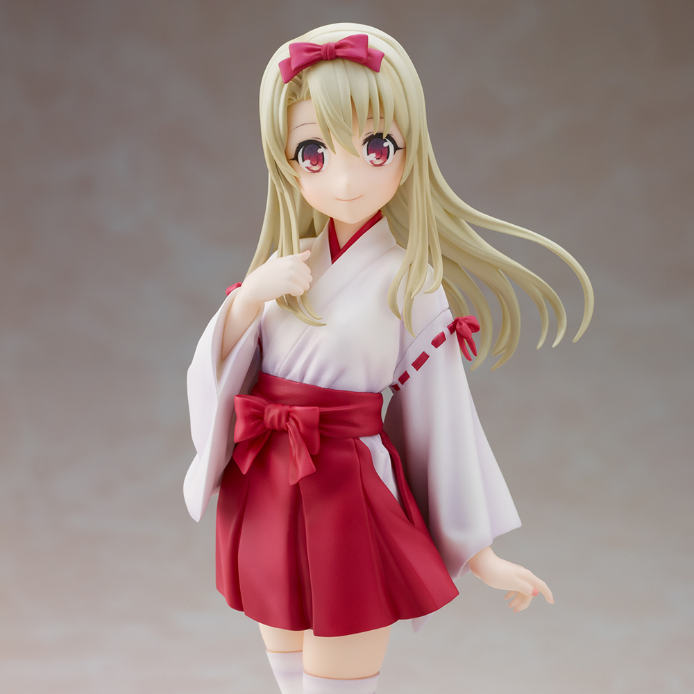 Prisma-Phantasm Illyasviel Von Einzbern Complete Figure