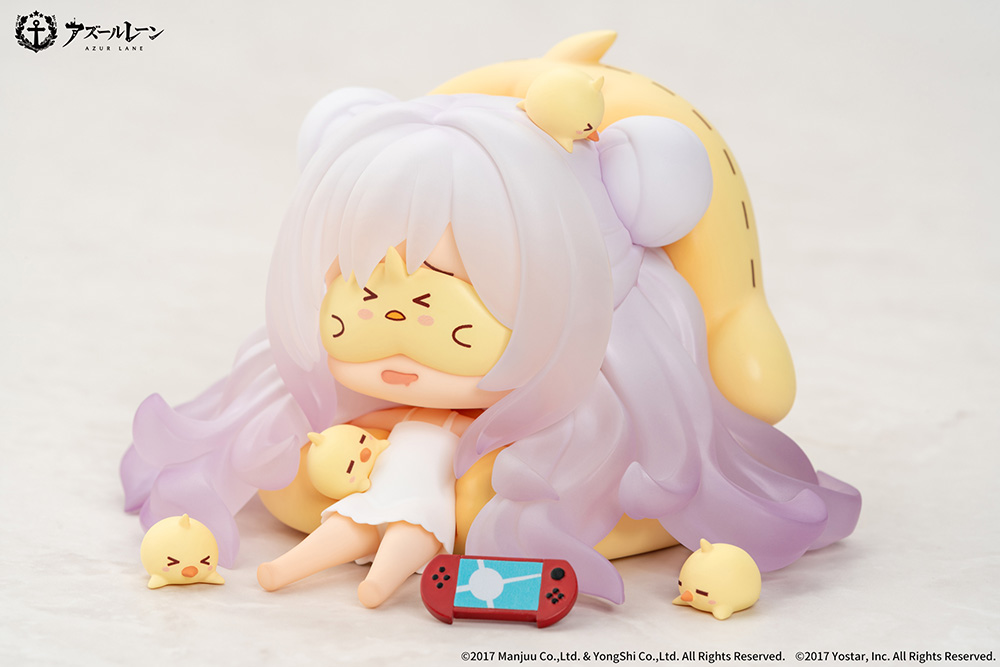 Azur Lane JUUs Time Chibi Figure Le Malin