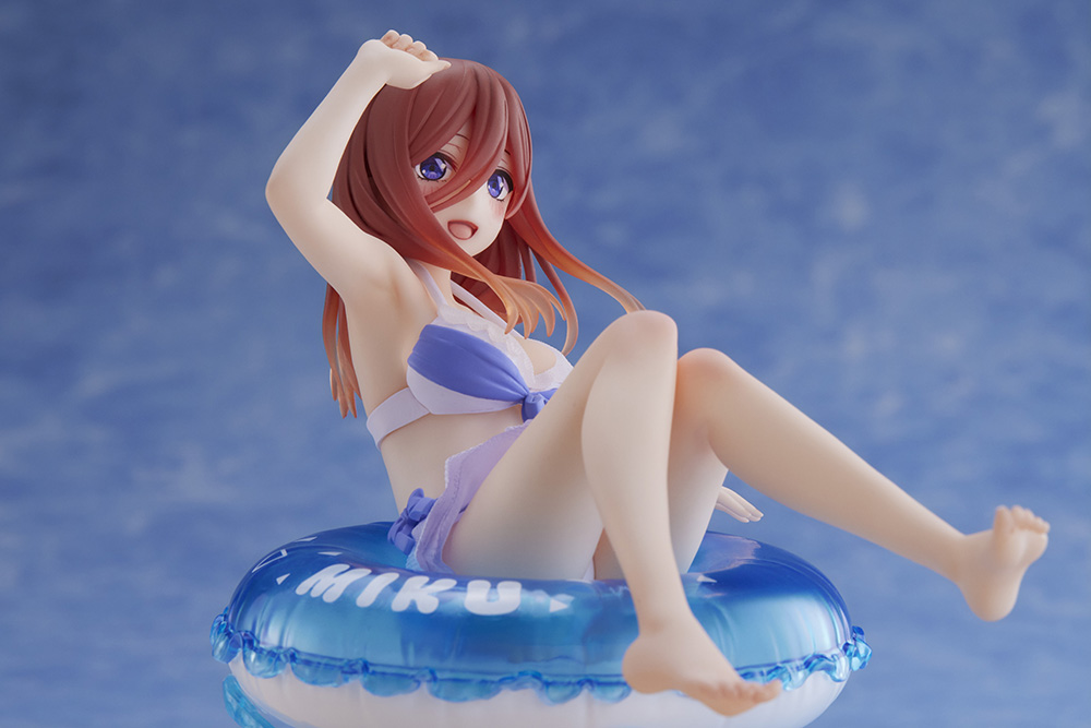 The Quintessential Quintuplets Aqua Float Girls Figure - Miku Nakano Prize Figure