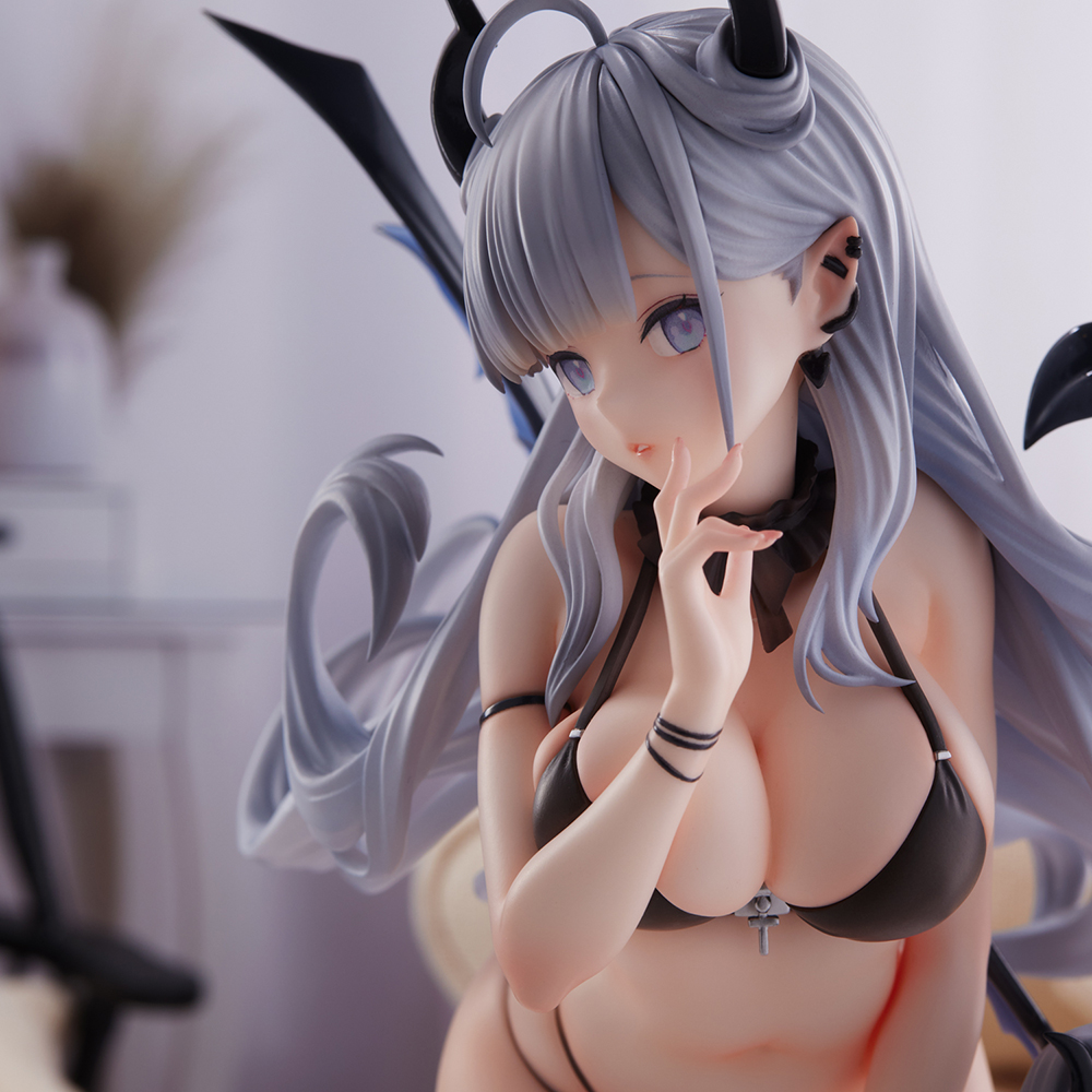 Nekojira Illustration "Thea-chan" Complete Figure