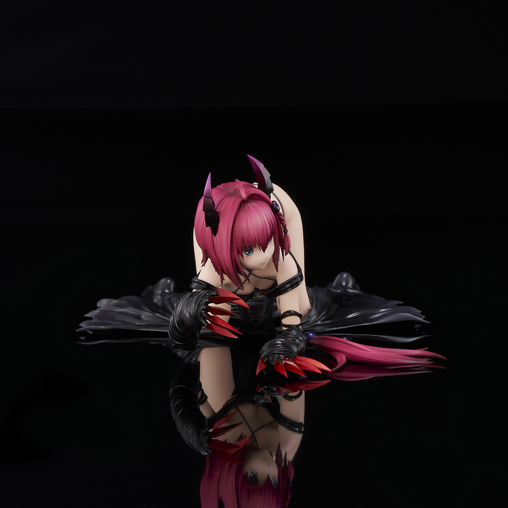 To Love-Ru Darkness Mea Kurosaki Darkness ver. 1/6 Complete Figure