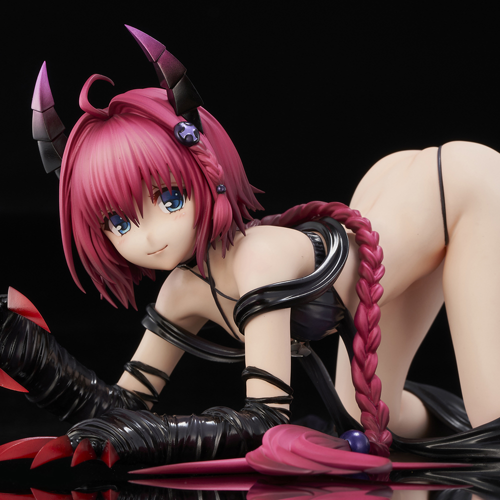 To Love-Ru Darkness Mea Kurosaki Darkness ver. 1/6 Complete Figure