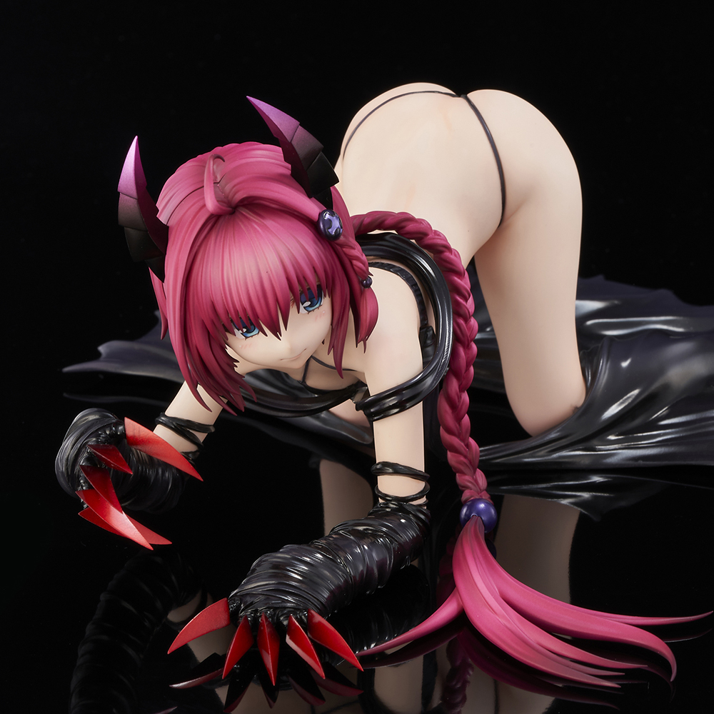 To Love-Ru Darkness Mea Kurosaki Darkness ver. 1/6 Complete Figure