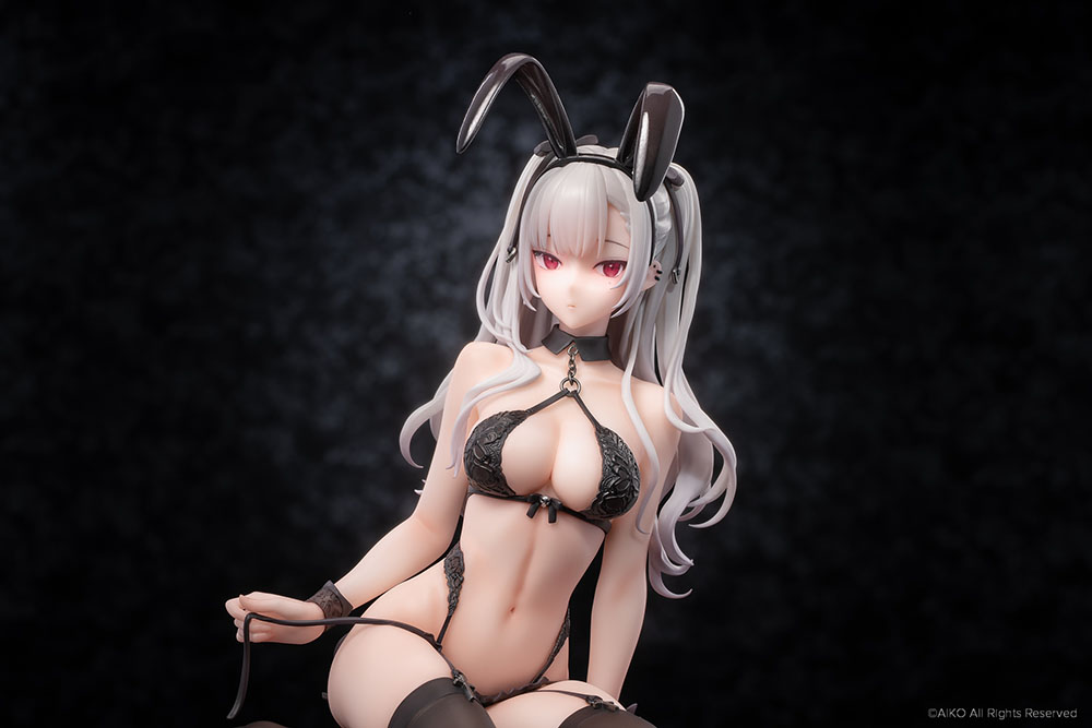 Black Bunny Girl Tana