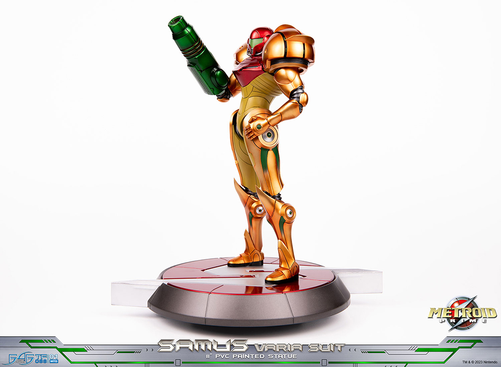 METROID PRIME™ - SAMUS VARIA SUIT PVC