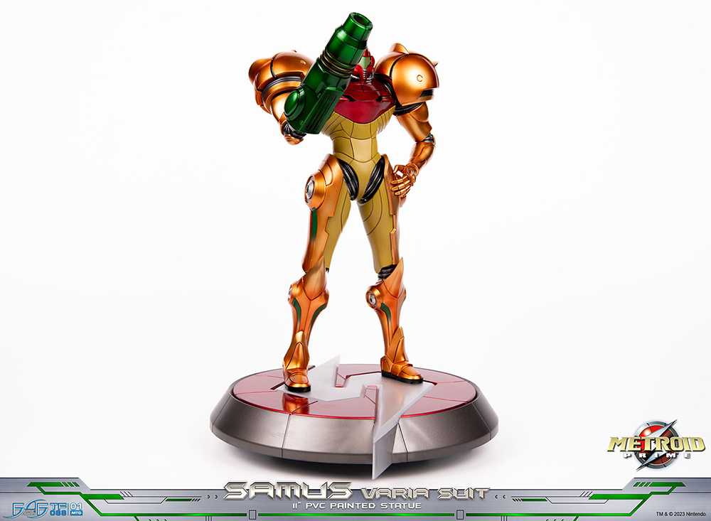 METROID PRIME™ - SAMUS VARIA SUIT PVC