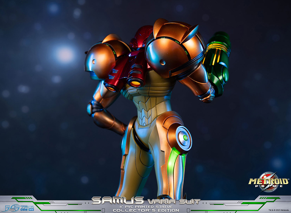 METROID PRIME™ - SAMUS VARIA SUIT PVC (COLLECTOR'S EDITION)