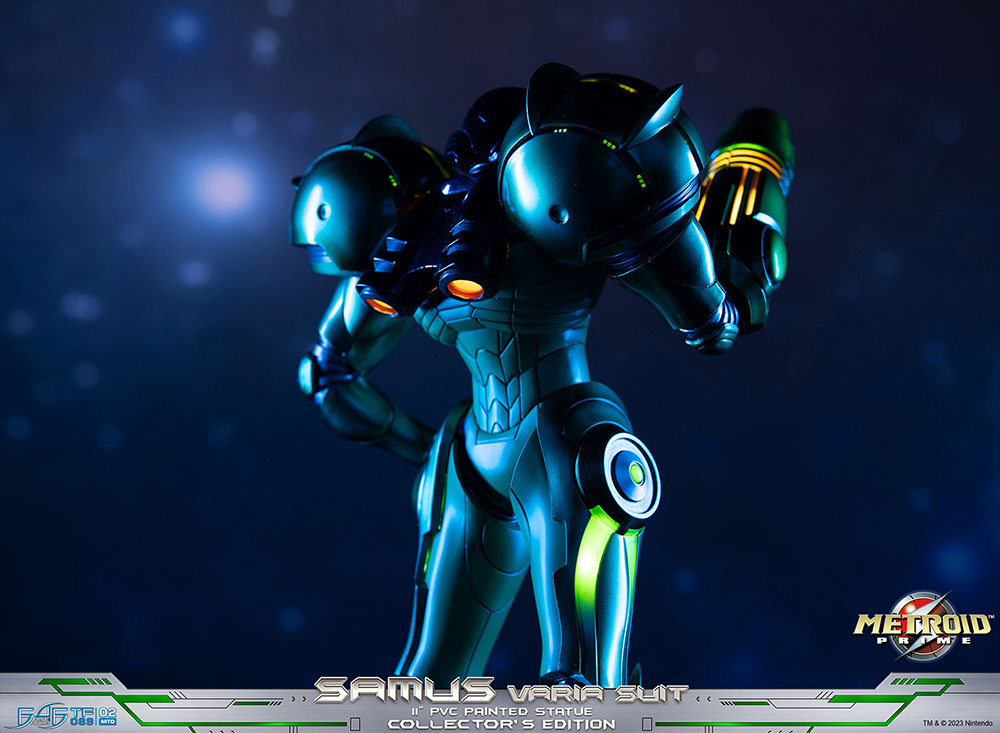 METROID PRIME™ - SAMUS VARIA SUIT PVC (COLLECTOR'S EDITION)