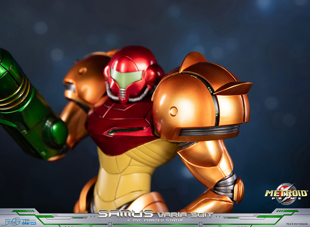 METROID PRIME™ - SAMUS VARIA SUIT PVC