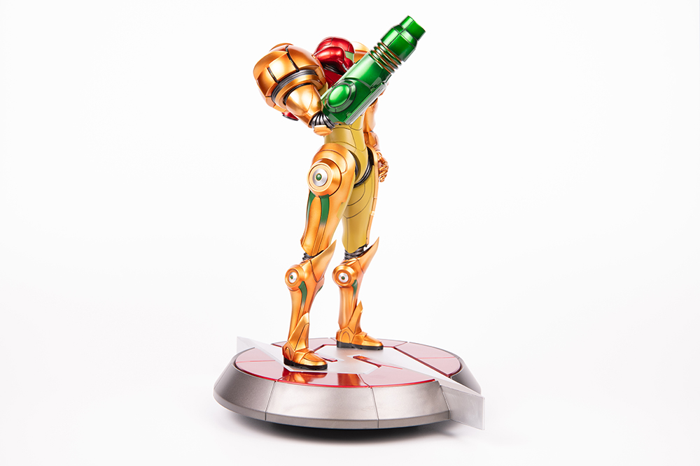 METROID PRIME™ - SAMUS VARIA SUIT PVC