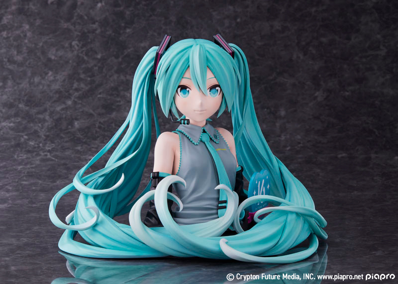 Hatsune Miku 16th Anniversary Bust Figure