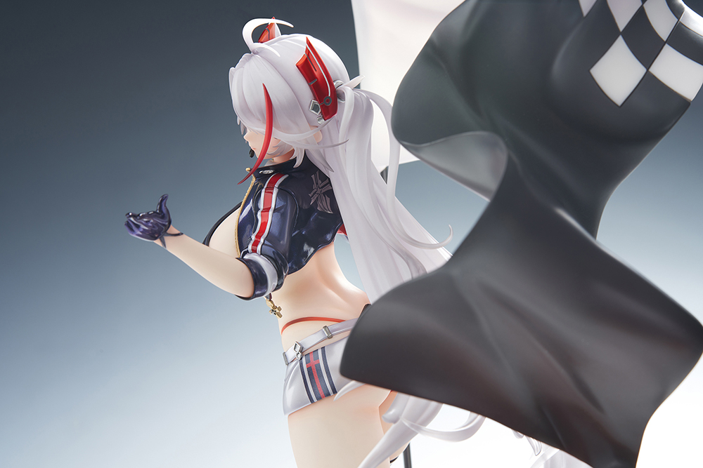 Azur Lane Prinz Eugen Final Lap Ver. 1/7 Complete Figure