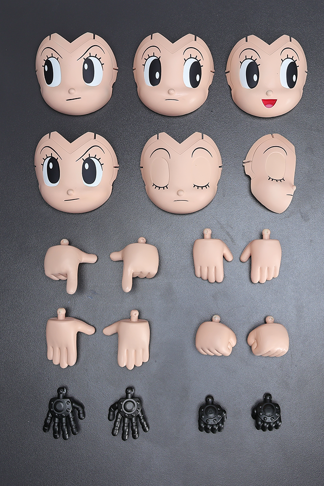 ASTRO BOY PLASTIC MODEL KIT DELUXE EDITION